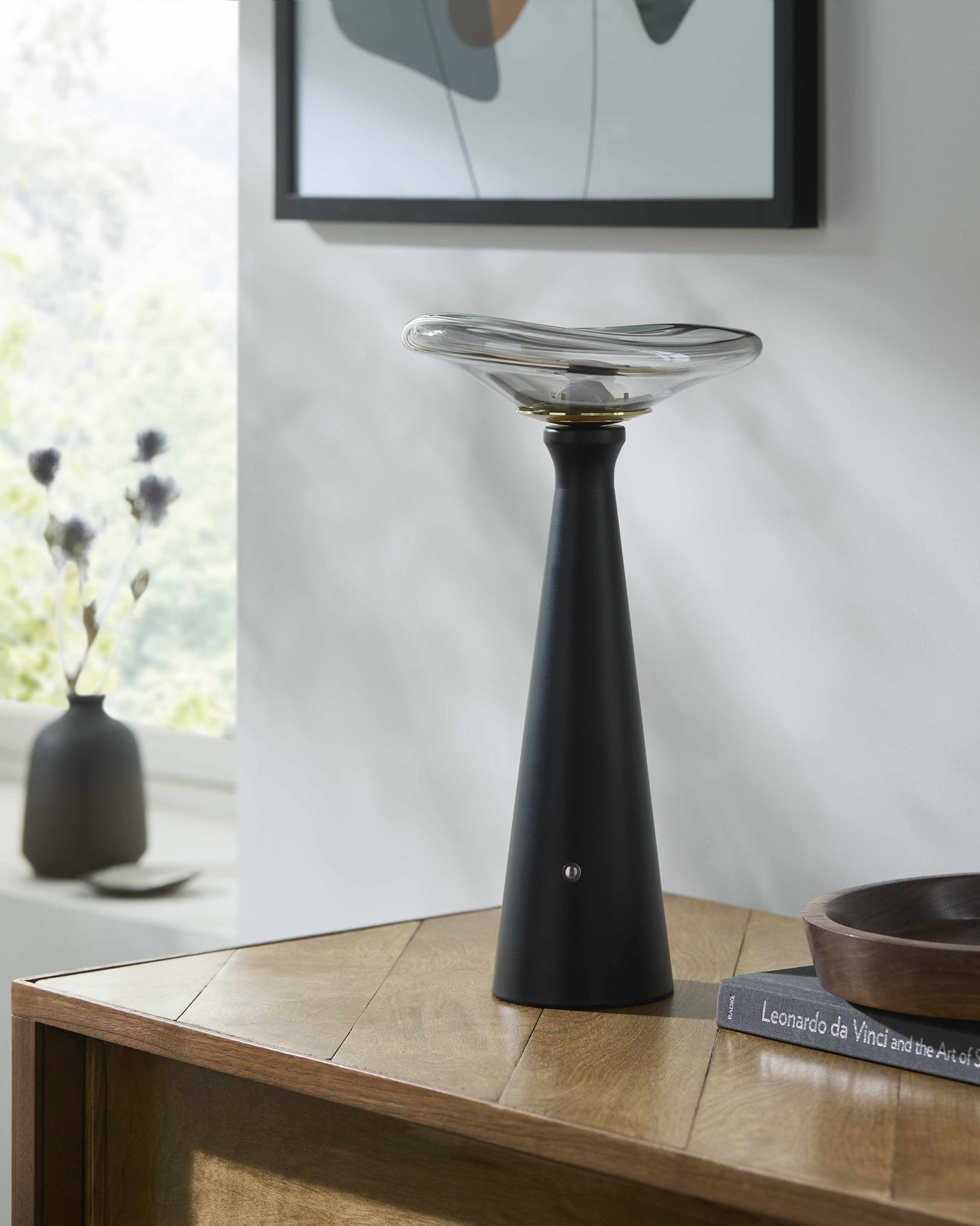 Dinteloord Black Table Lamp