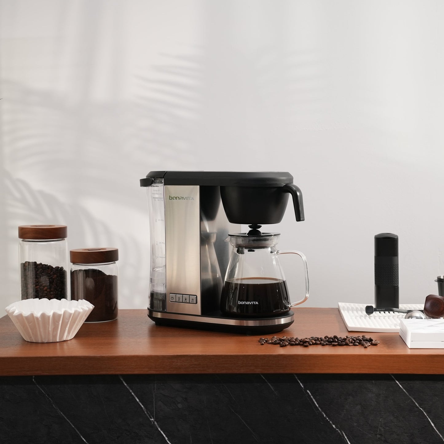 Enthusiast 8-Cup Drip Coffee Brewer with 1.3L Thermal or Glass Carafe