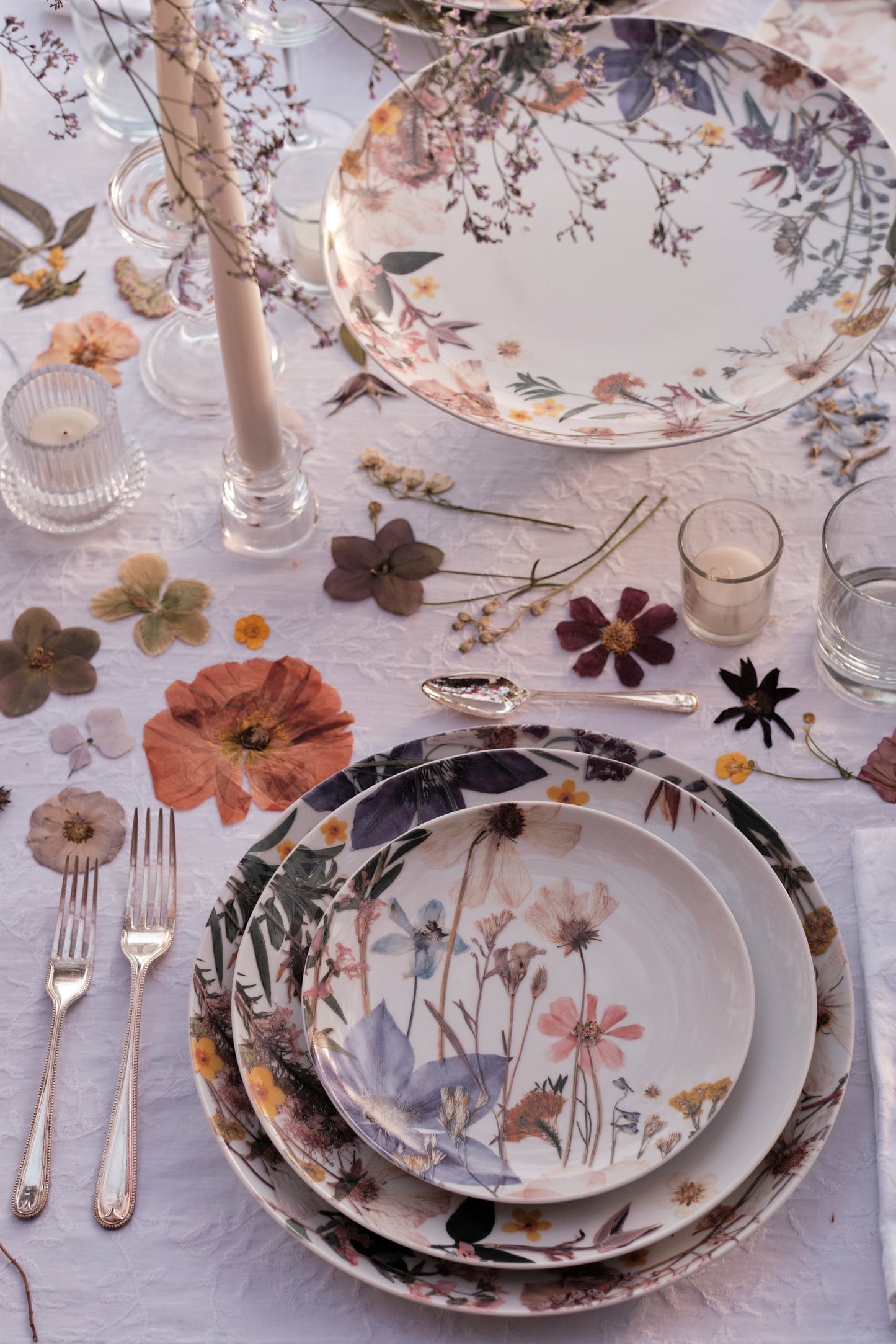 California Garden Dessert Plates