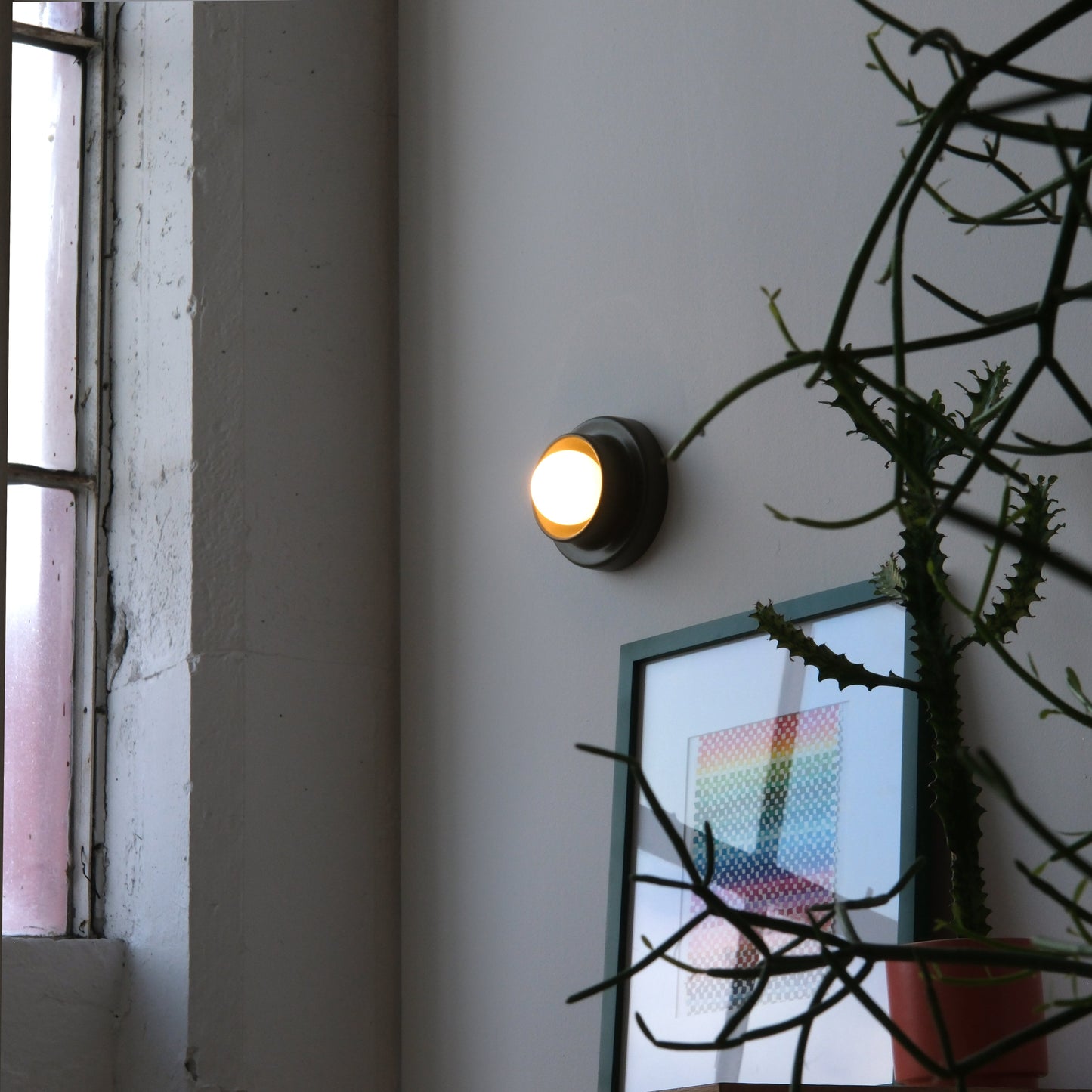 Q Sconce