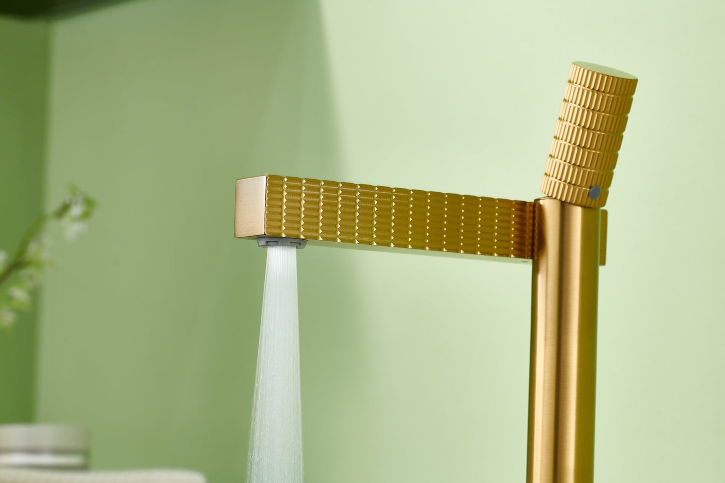 Brushed gold or Brushed Nickel or Matte Black Or Rose Gold single handle brass bathroom faucet with pop up drain