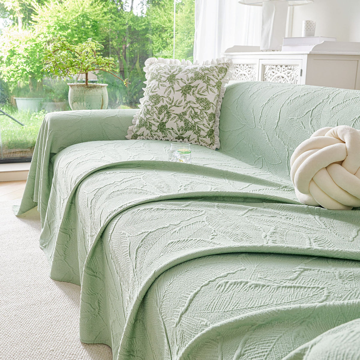 Embossed Leaf Pattern Sofa Cover Blanket for Couch, Soft Cooling Textured Couch Cover