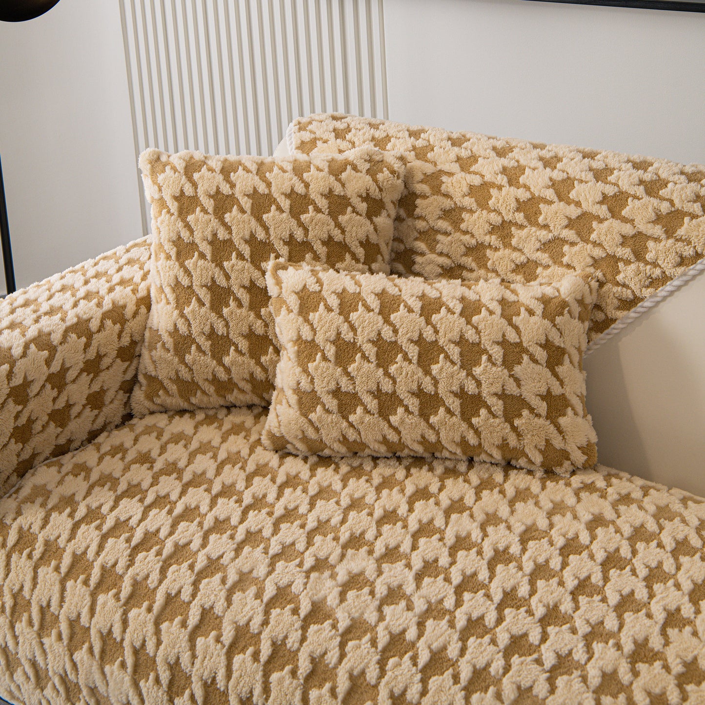 Winter Thickened Sherpa Fleece Houndstooth Sofa Cushion, Non-slip Sofa Cover with Plush