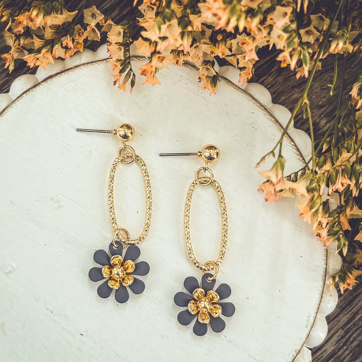 Beautiful Gold Flower Drop Earrings