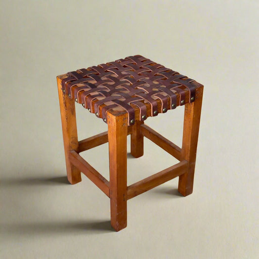 Escabel | Leather Woven Stool