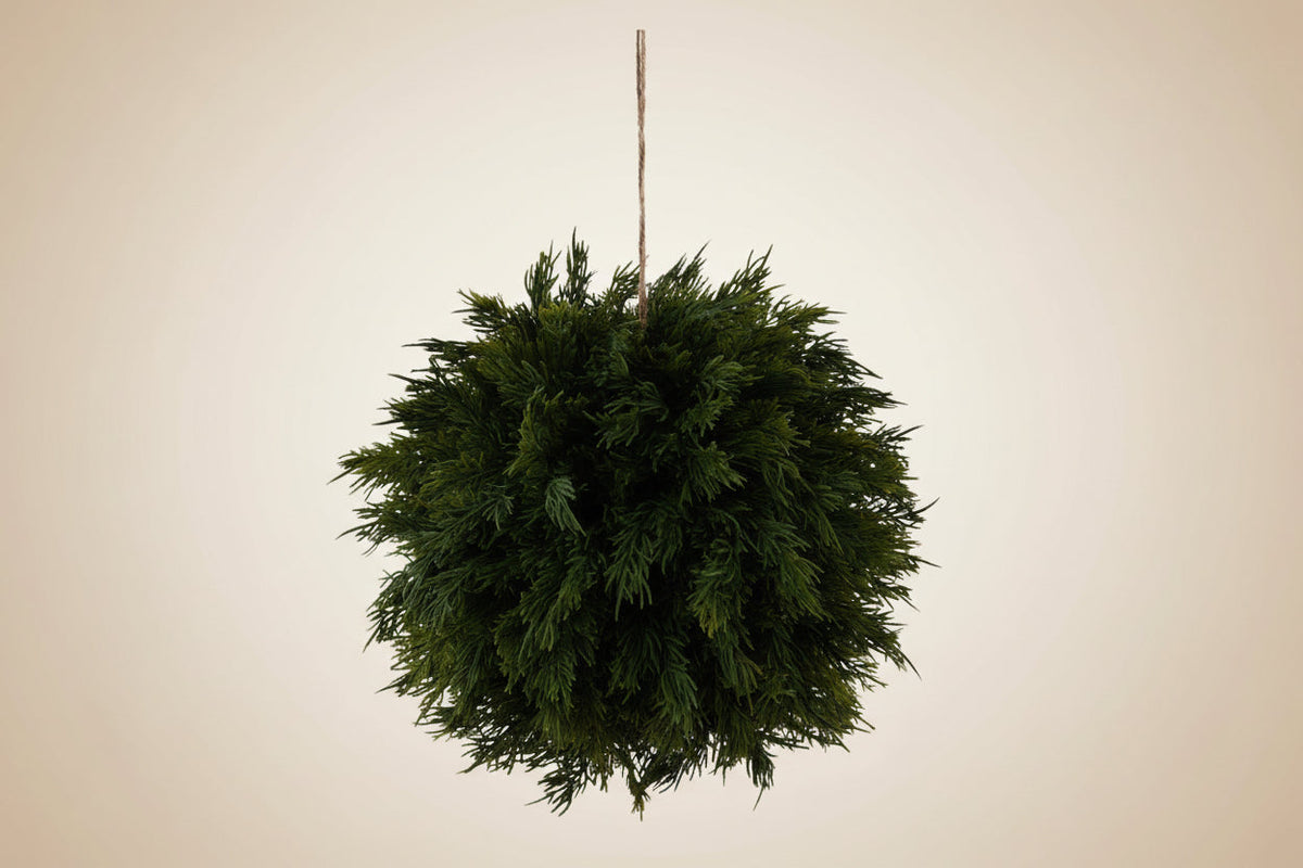 Compact Hanging Cedar Ball