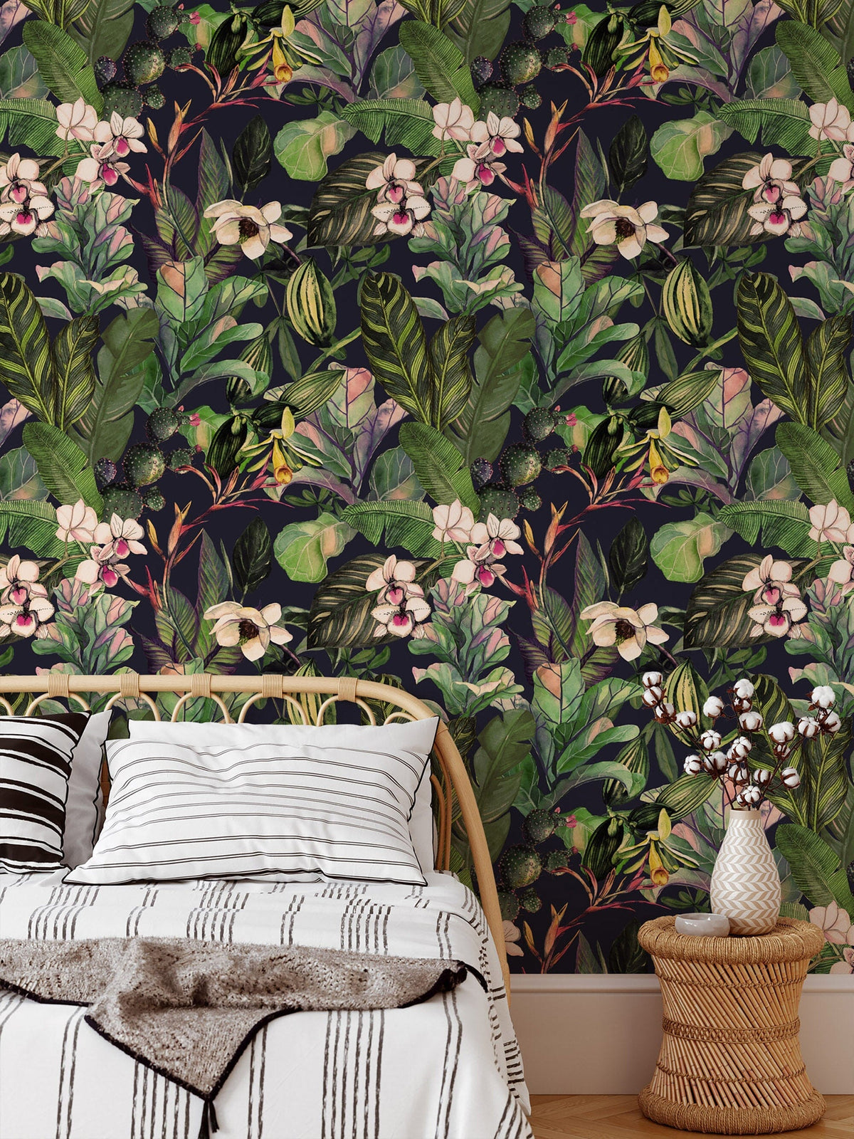 Green Biophilic Tropical Wallpaper