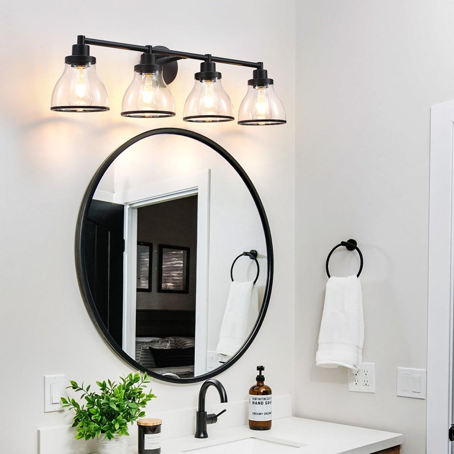 Hermosa Modern 4-Light Bathroom Vanity Light