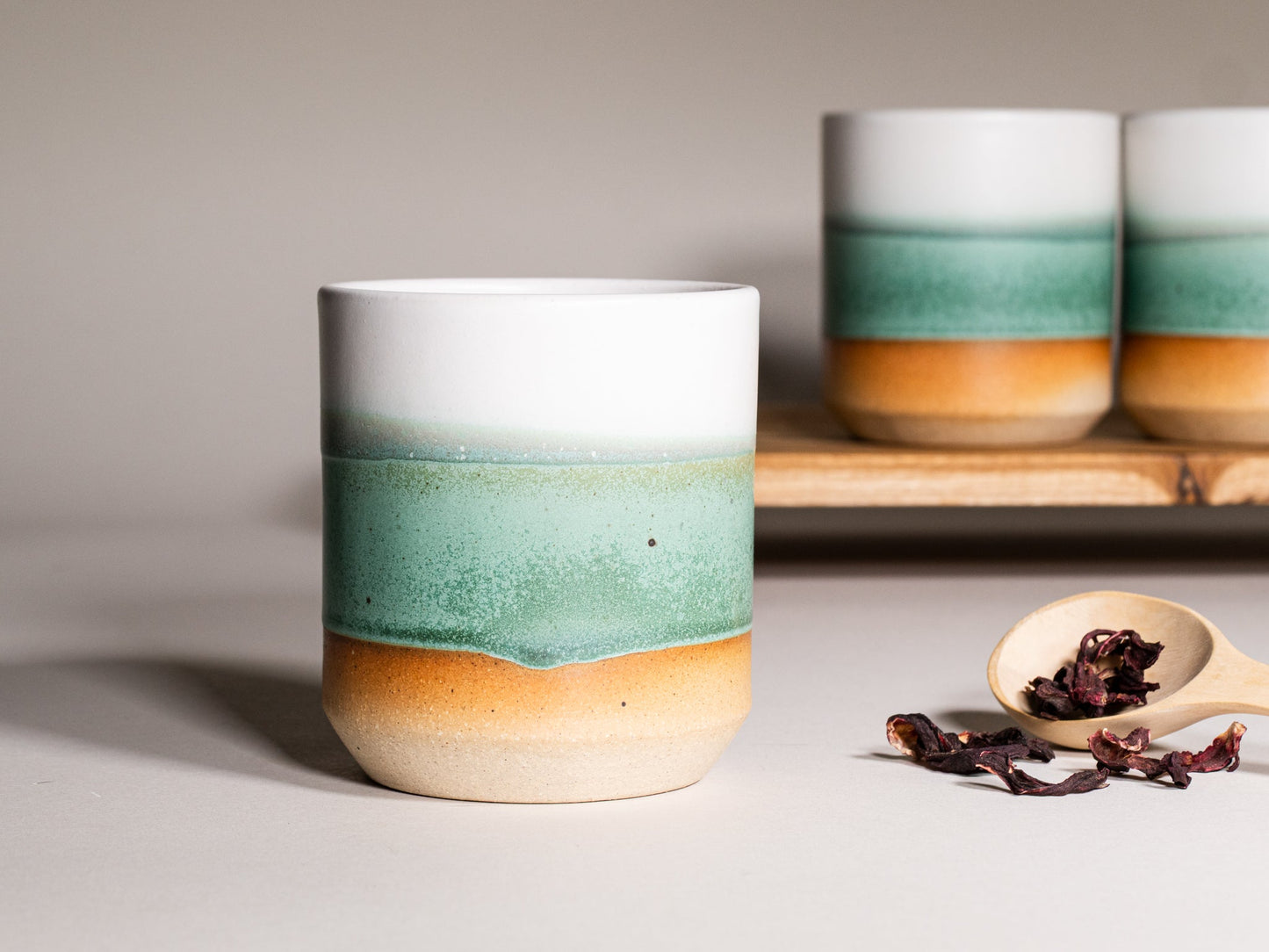 Smoothie Cup Green White 14 oz Stoneware
