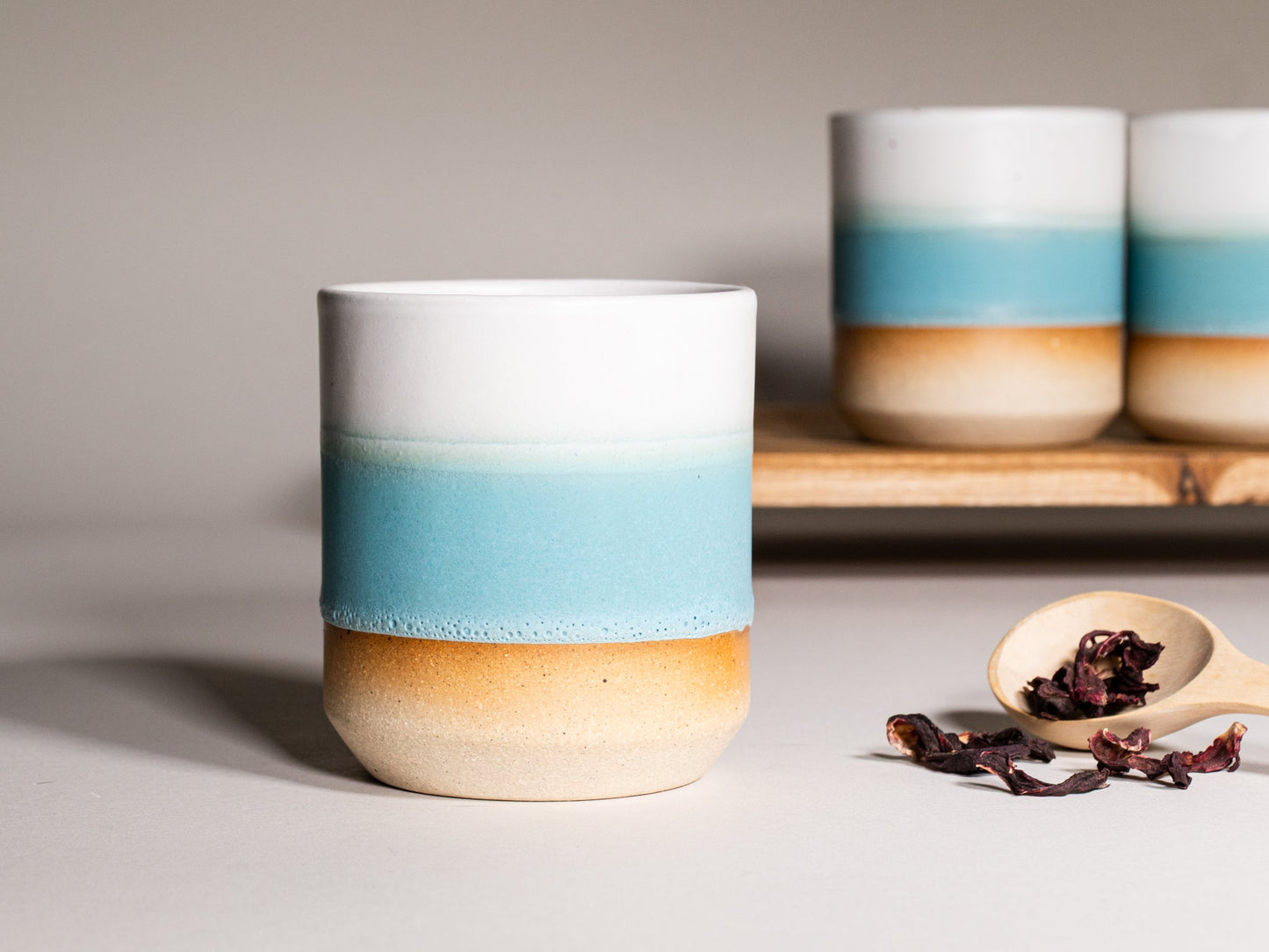 Smoothie Cup Turquoise White 14 oz Stoneware