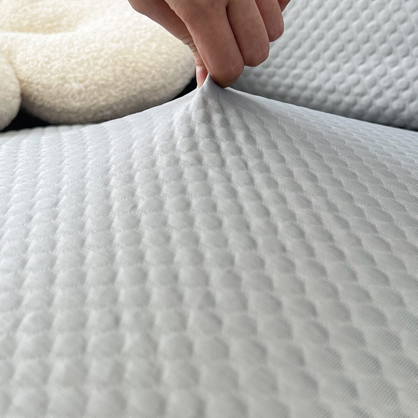 Cooling Stretch Sofa Seat Cushion Covers, Slip Covers for Cushions, Universal Couch Cushion Protector