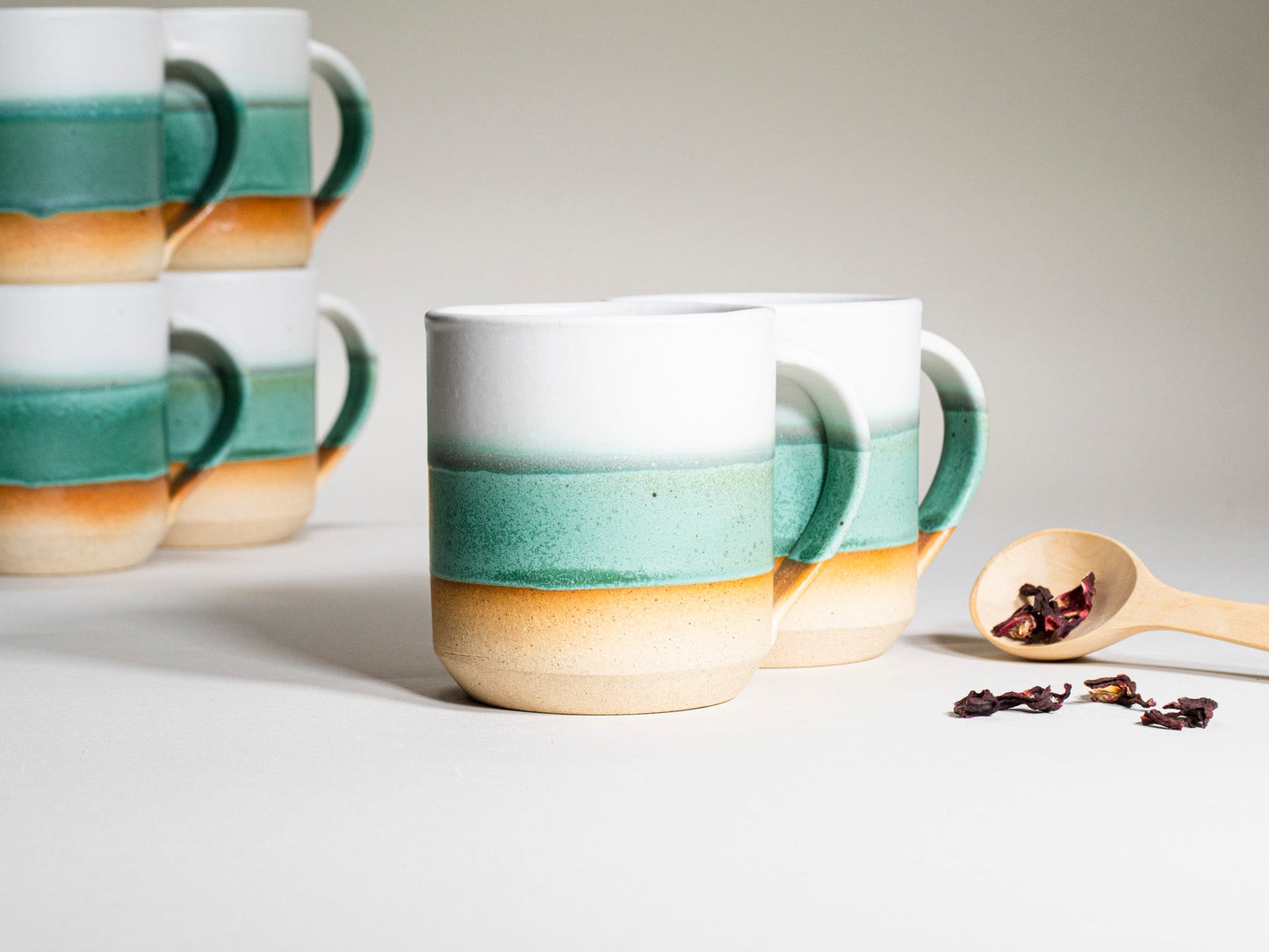 Ceramic Coffee Tea Mug with Handle Green White 14 oz Stoneware