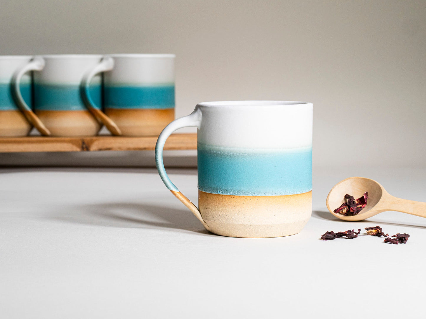 Ceramic Coffee Tea Mug with Handle Turquoise White 14 oz Stoneware