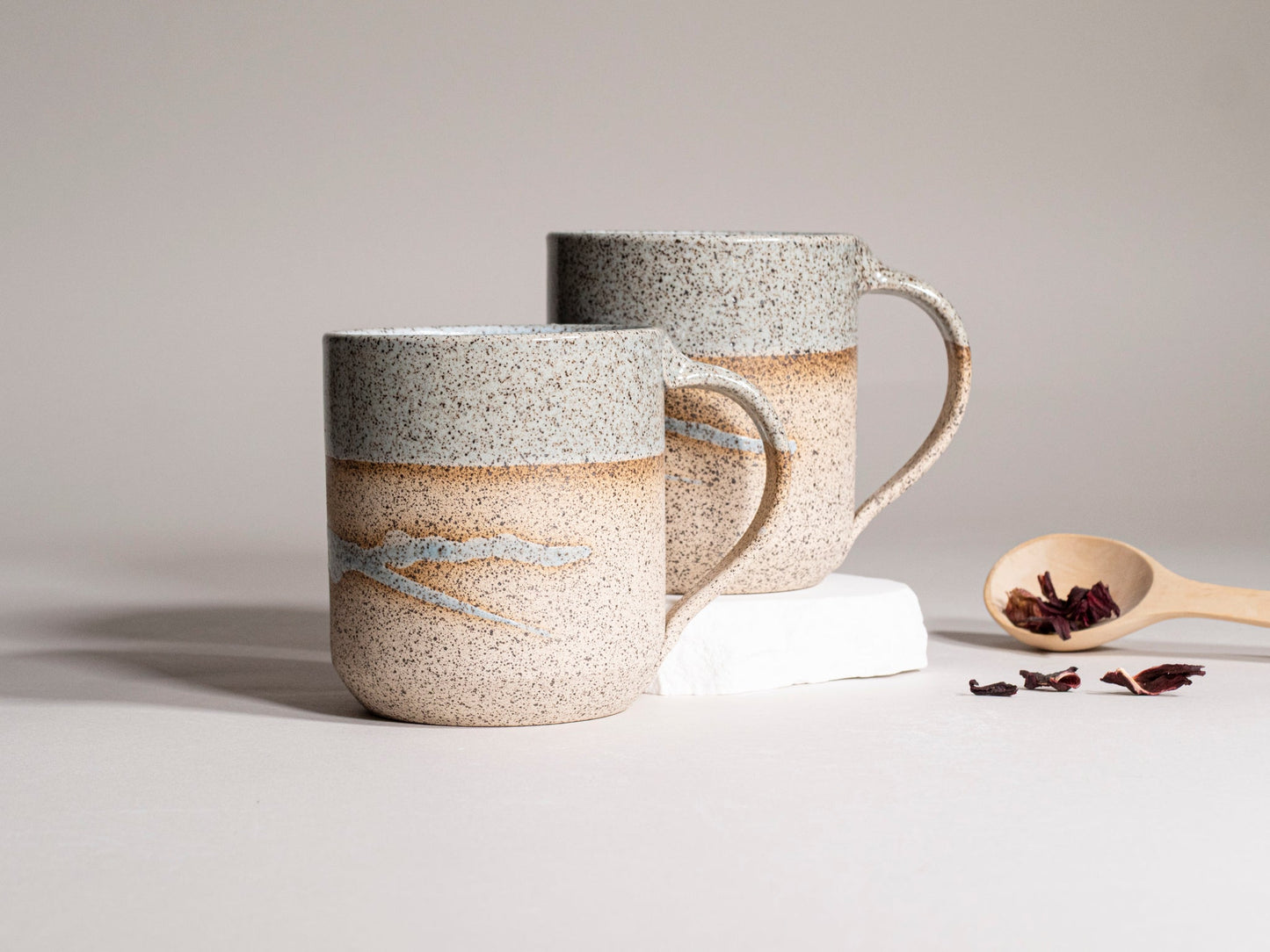 Ceramic Coffee Tea Mug Speckled Blue-Grey White w/Trailing 14 oz Stoneware