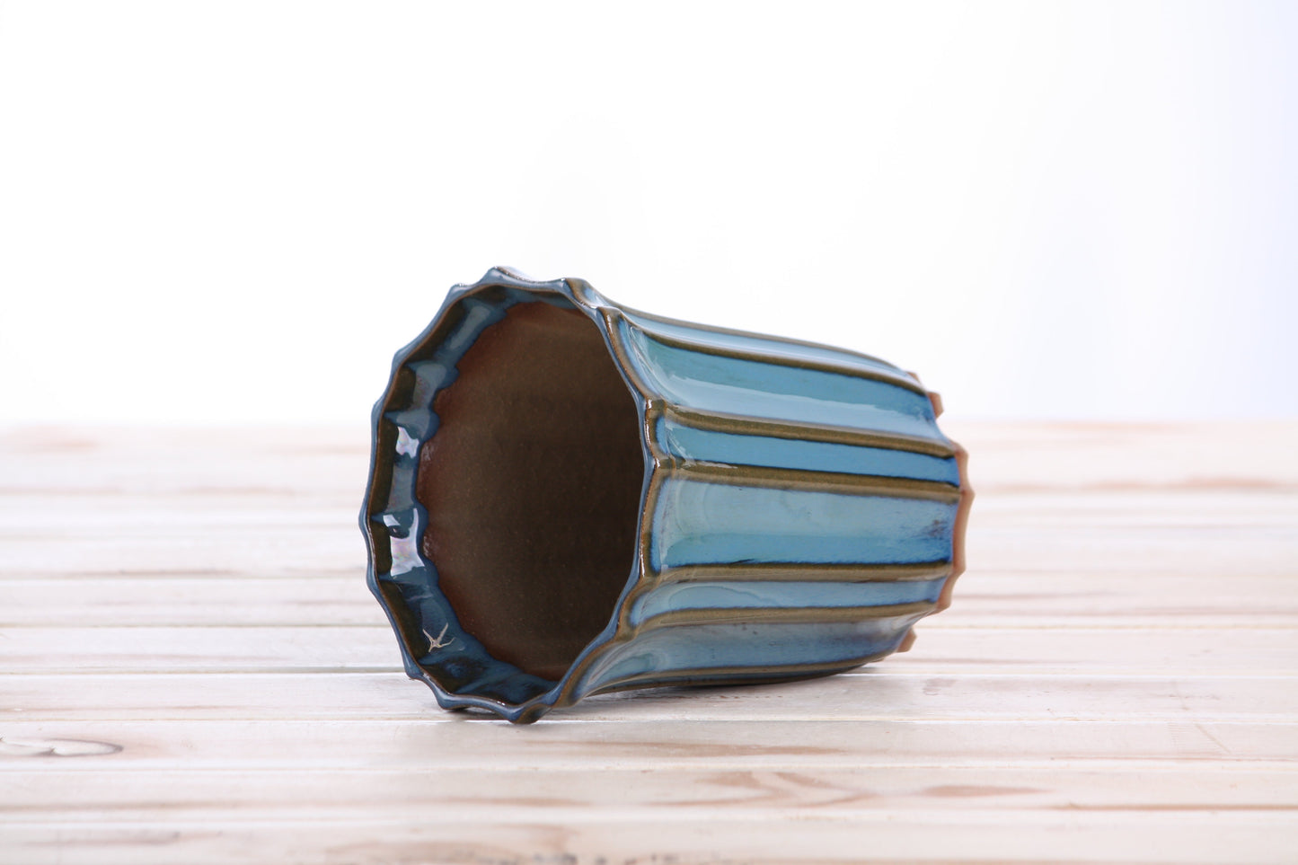 Willow Bonsai Ceramics Flower Design Cascade Bonsai Pot 4.5 Inch – Elegant Tall Ceramic Bonsai & Succulent Planter, High‑Fired Frost‑Proof Stoneware with Drainage & Wiring Holes, Handmade in USA (Peacock 2025)