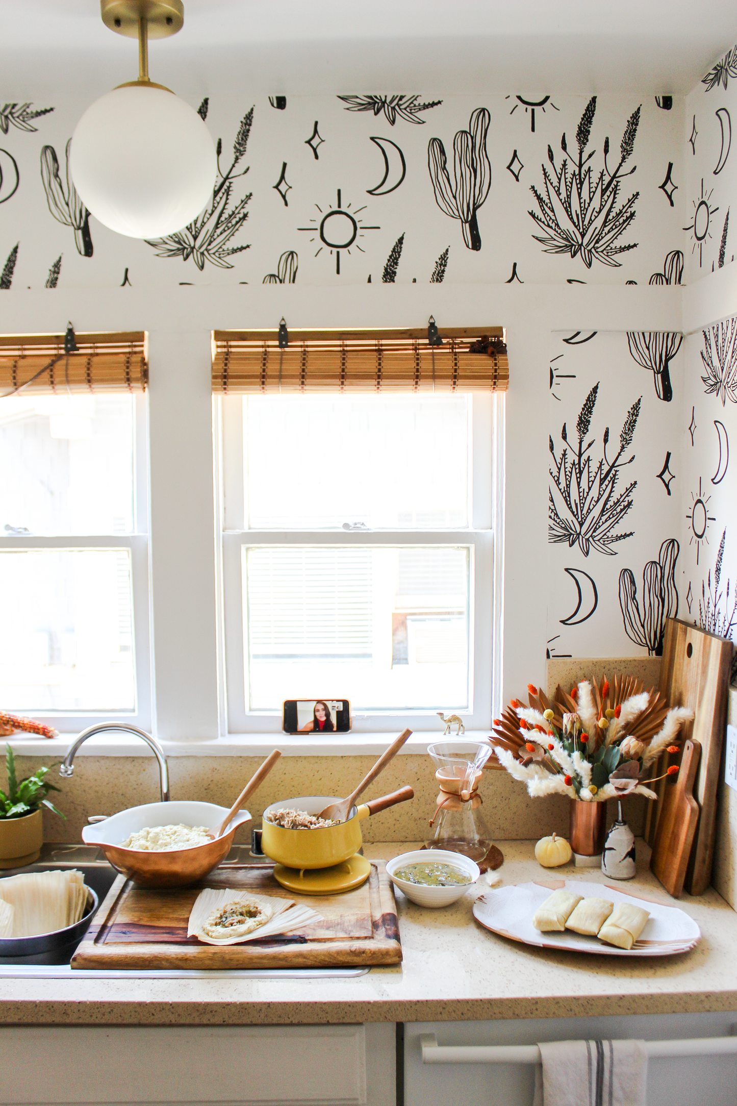 Desert Sky Wallpaper, large pattern, white and black