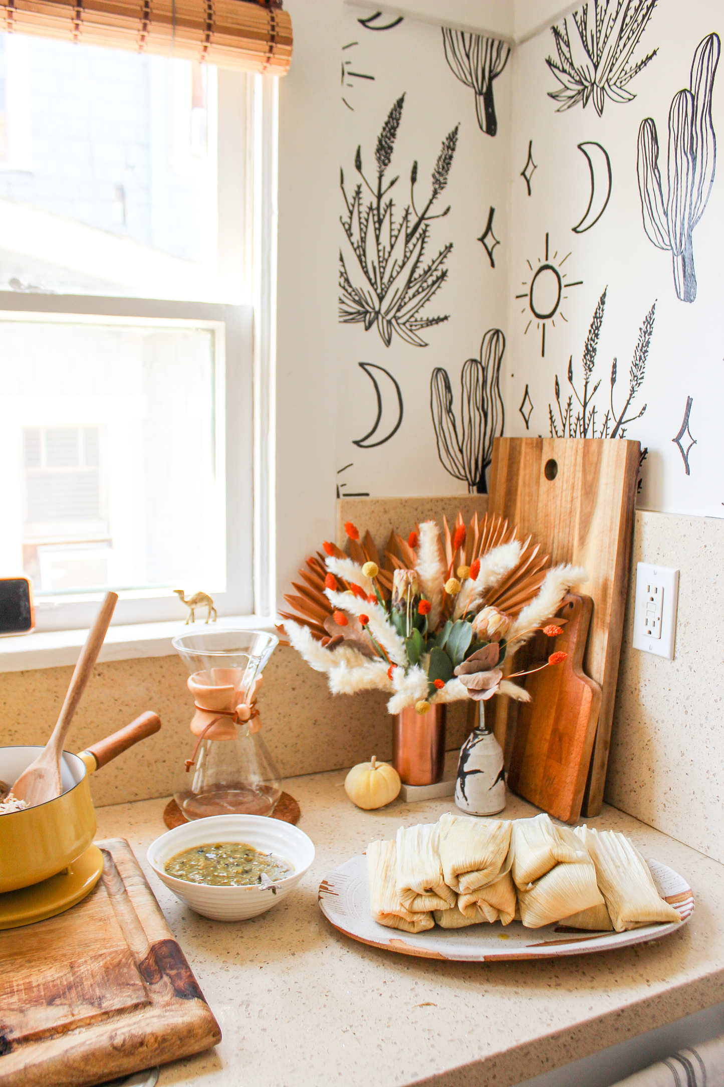 Desert Sky Wallpaper, large pattern, white and black