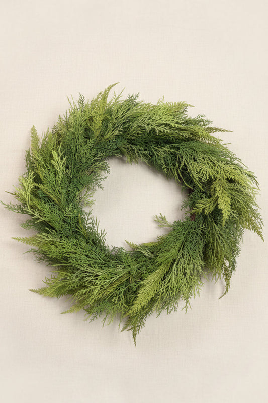 30" Mixed Cedar Wreath