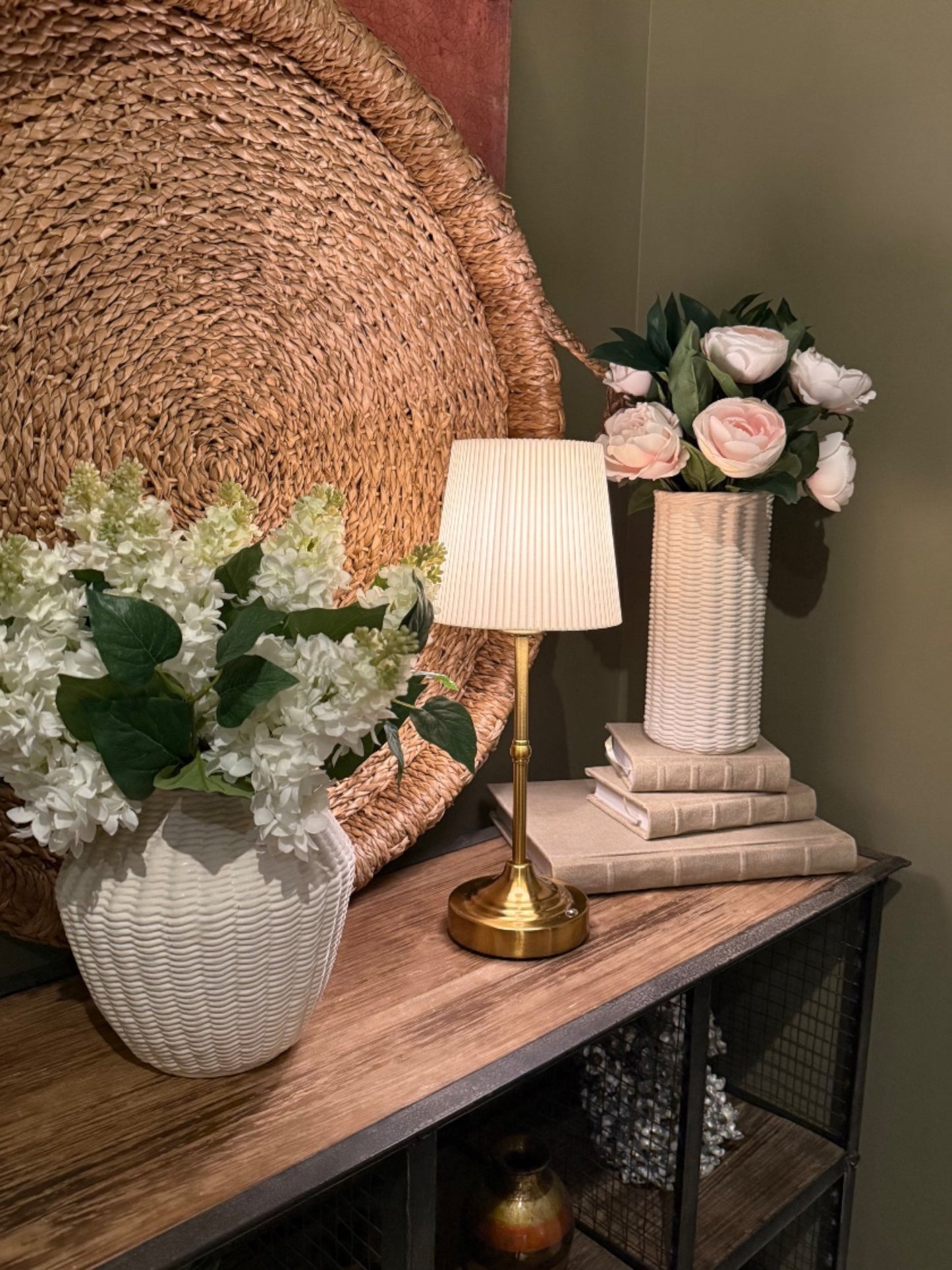 Rechargeable Touch-Control Gold LED Lamp