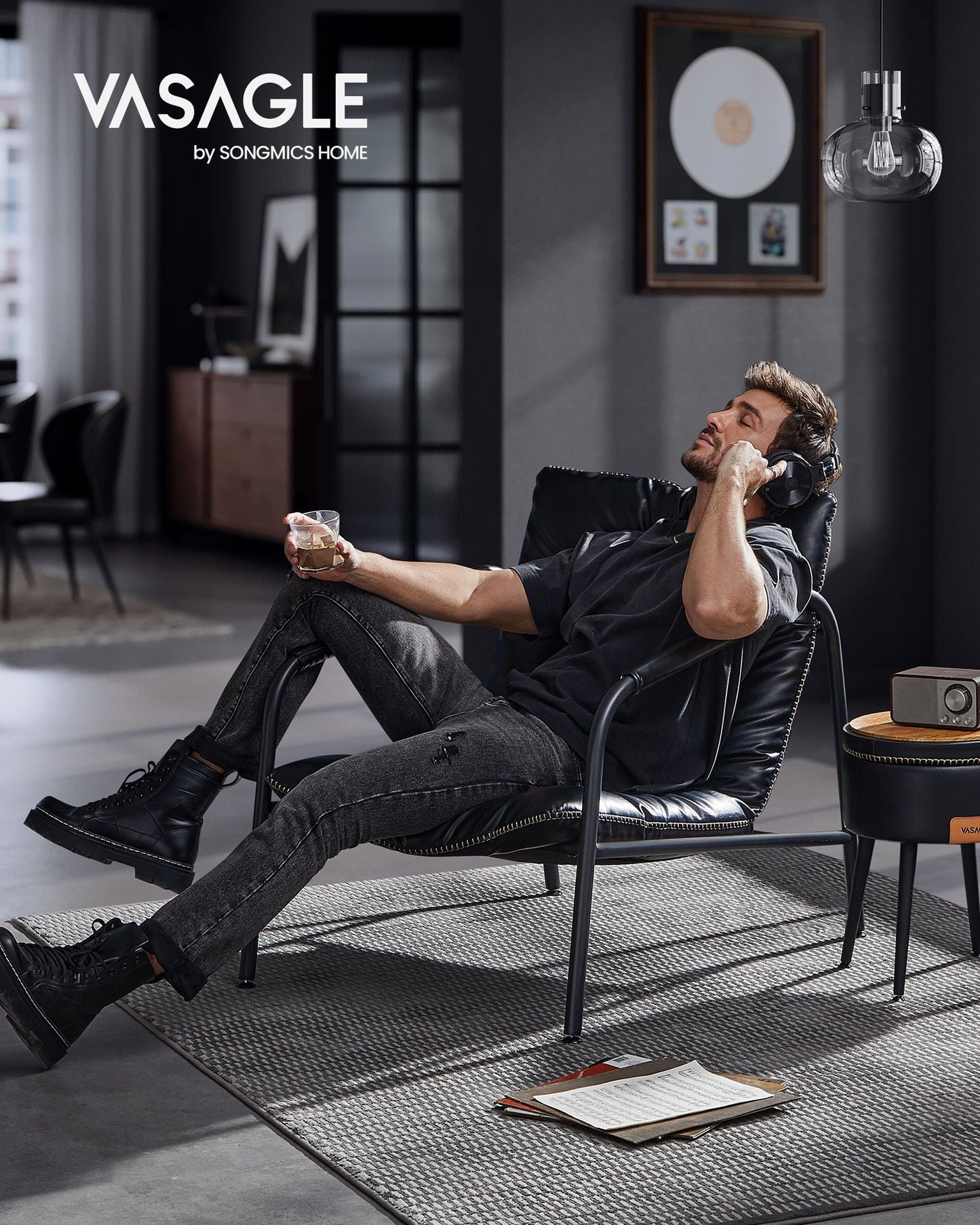 EKHO Collection - Accent Chair with Sleek Frame