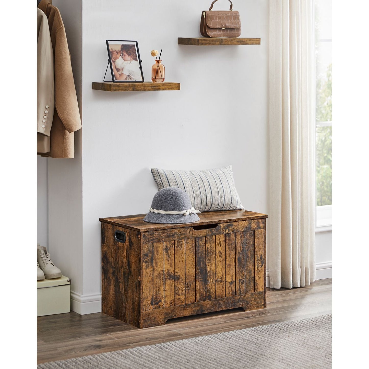 Storage Chest with 2 Safety Hinges