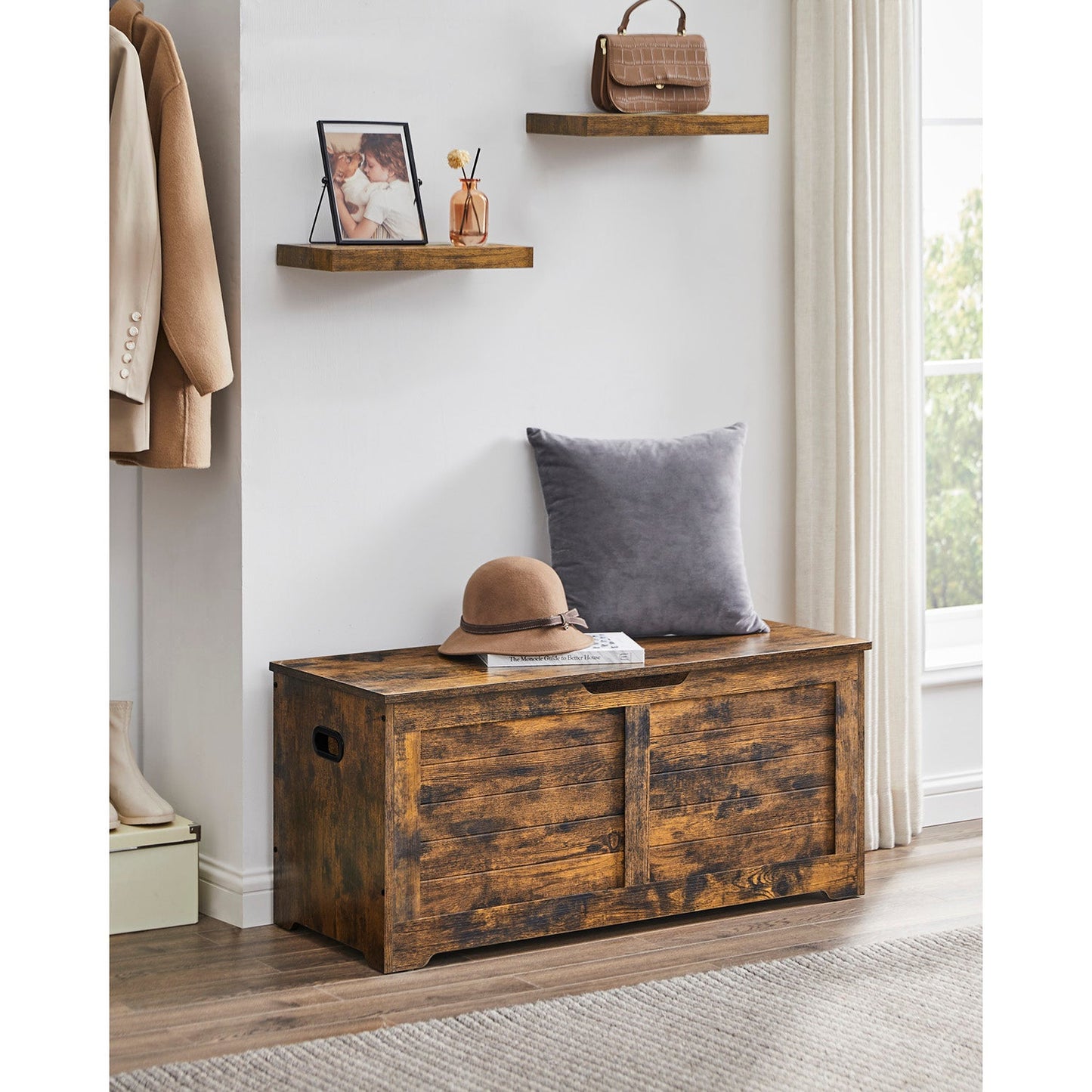Storage Chest with 2 Safety Hinges