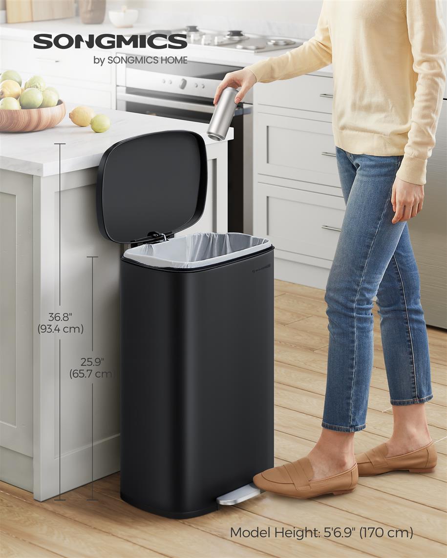 13 Gallon (50 L) Trash Can