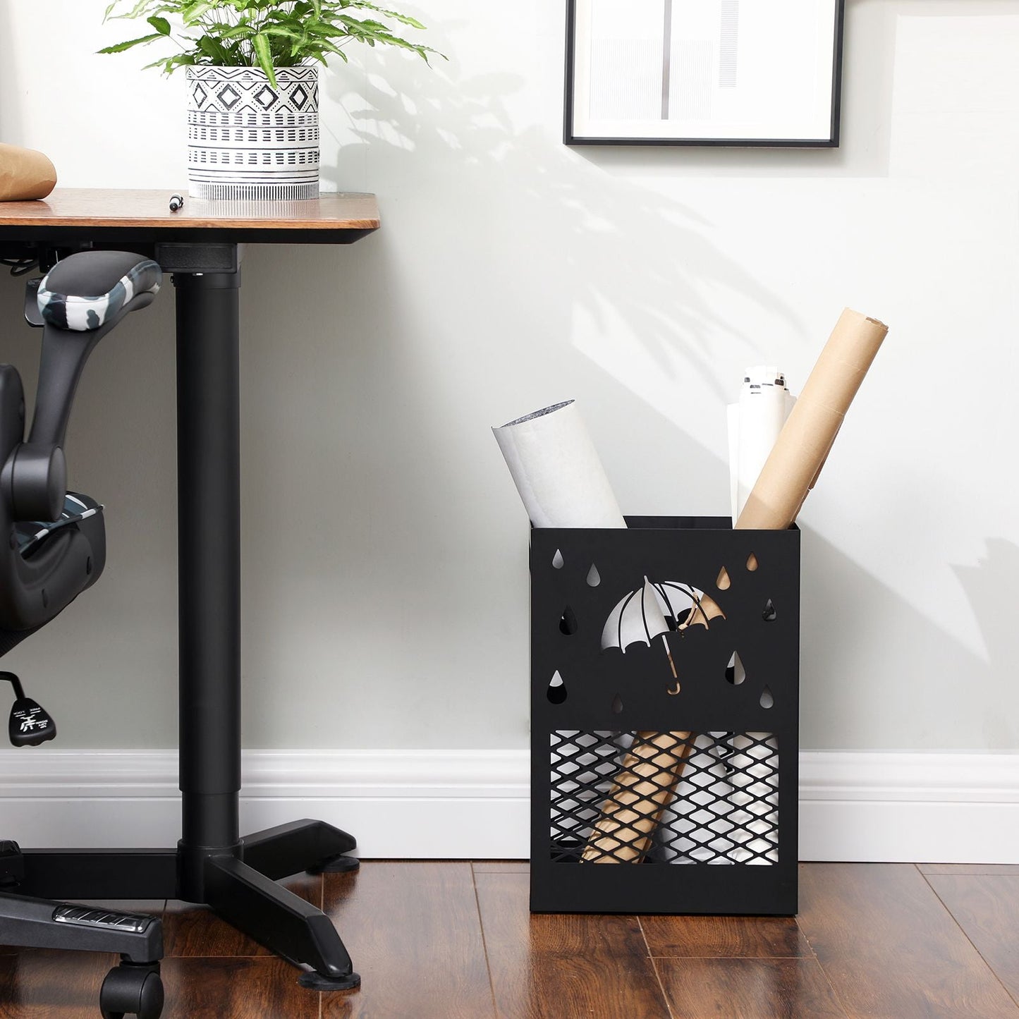 Metal Umbrella Stand, Cutout Design