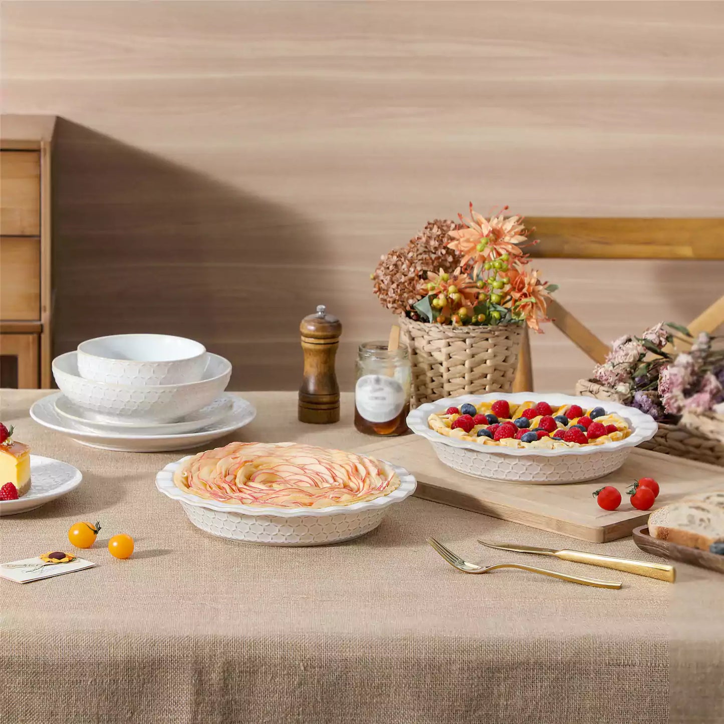 Lydia Fluted Pie Pan