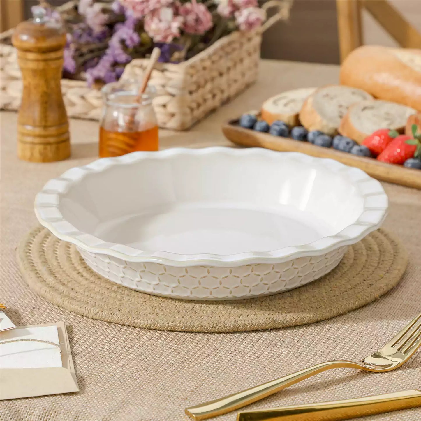 Lydia Fluted Pie Pan