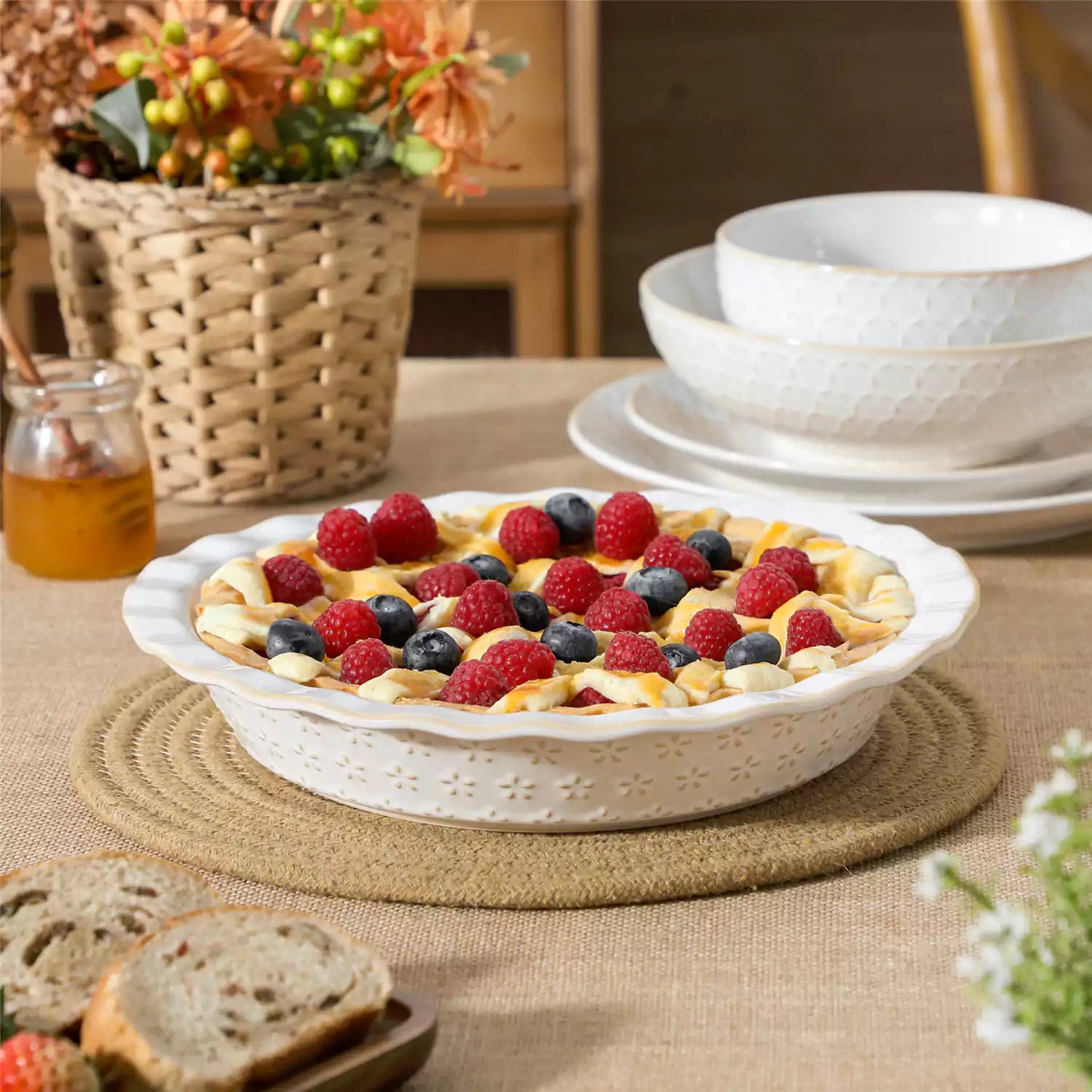 Lydia Fluted Pie Pan