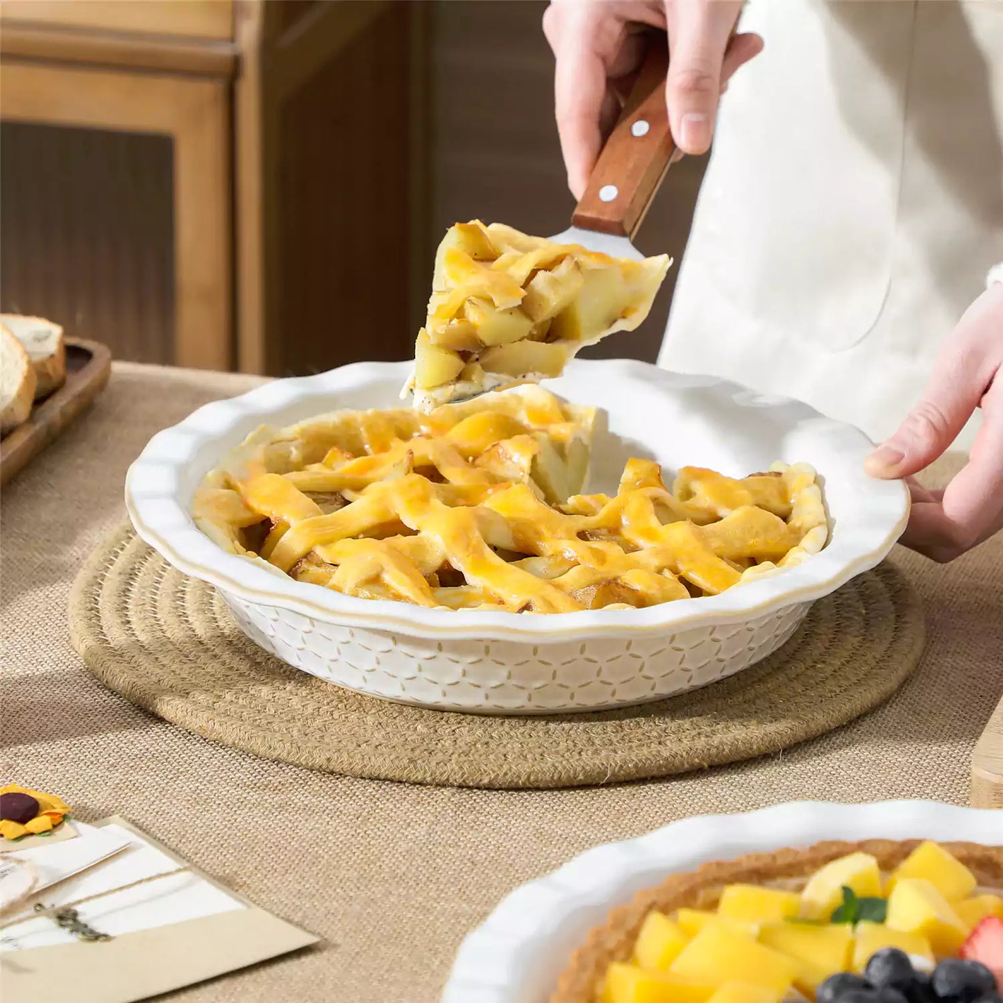 Lydia Fluted Pie Pan