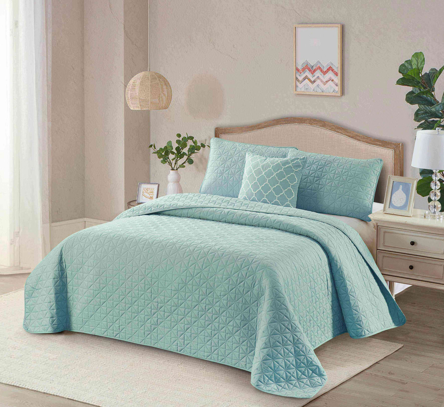 Dan River 4 Piece Solid Quilt Set with Cushion