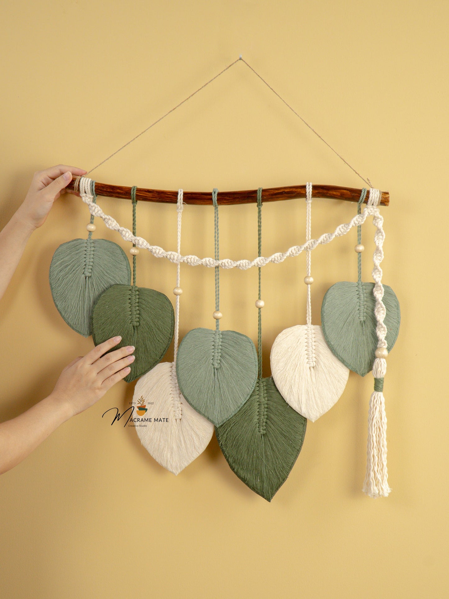 Macrame Leaf Hanging Tassel Tone Green