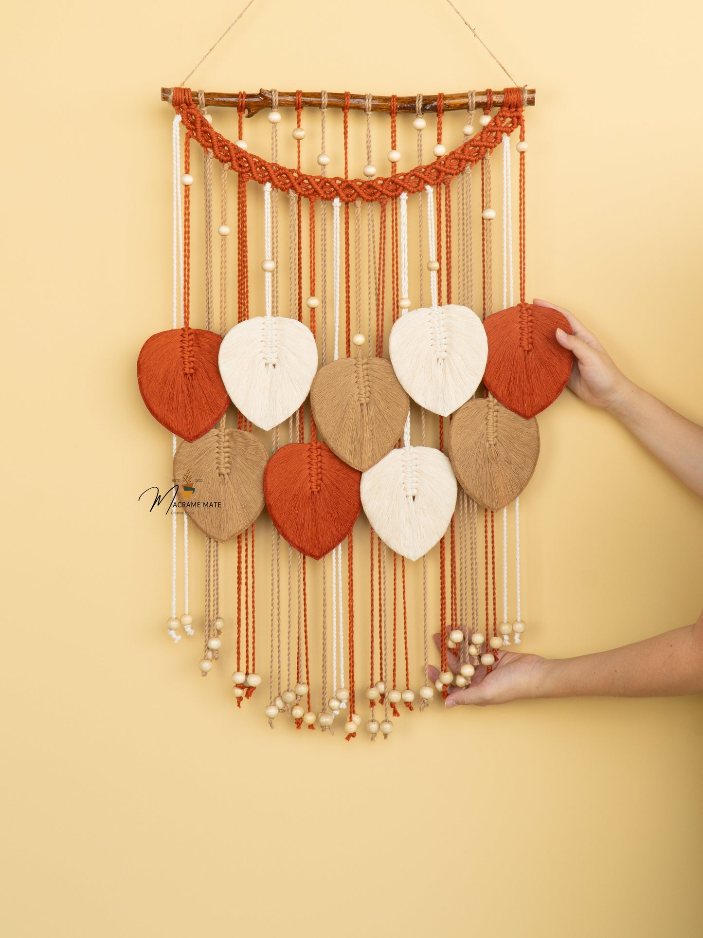 Levia Warm Macrame Leaf Hangings