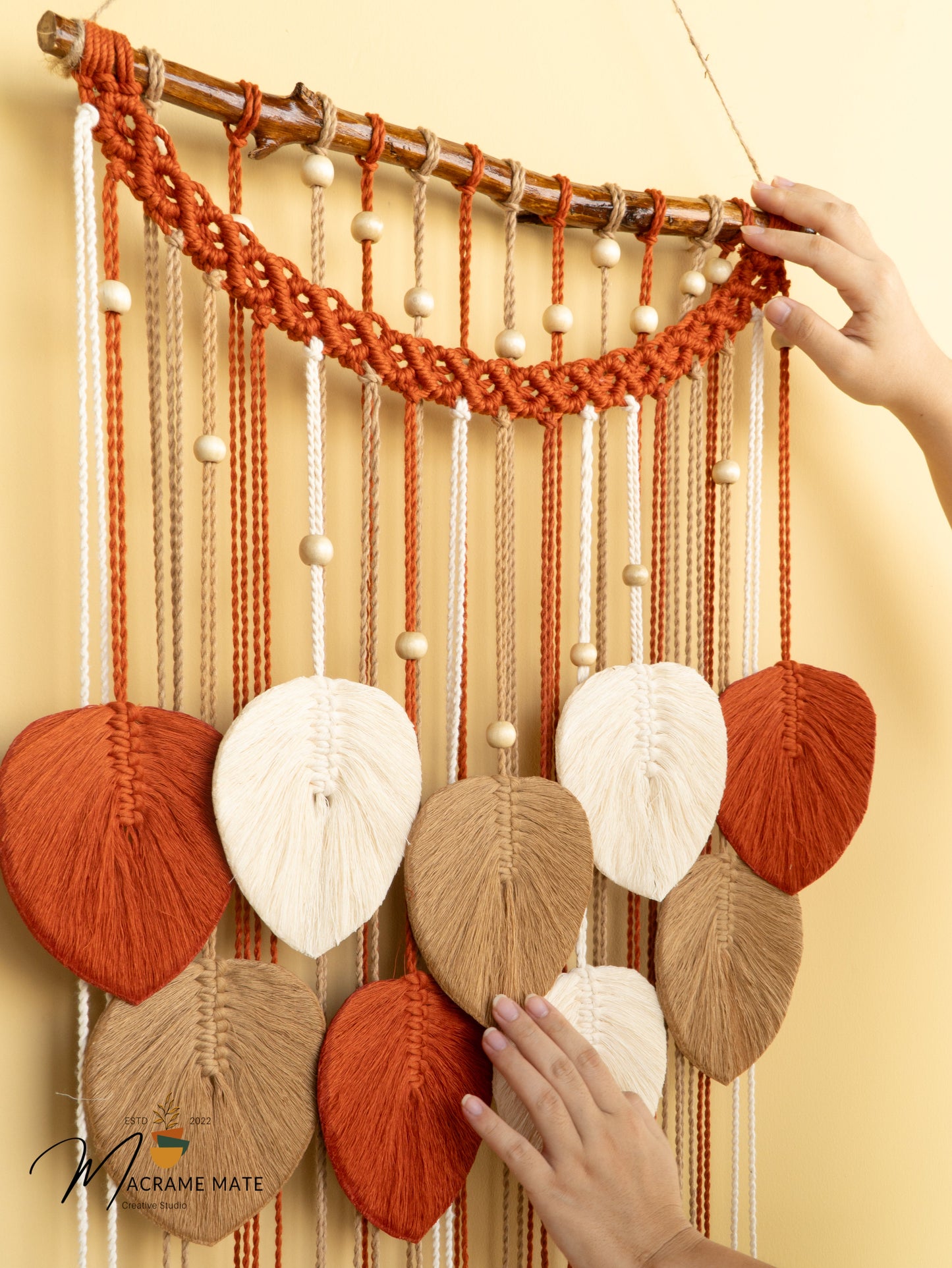 Levia Warm Macrame Leaf Hangings