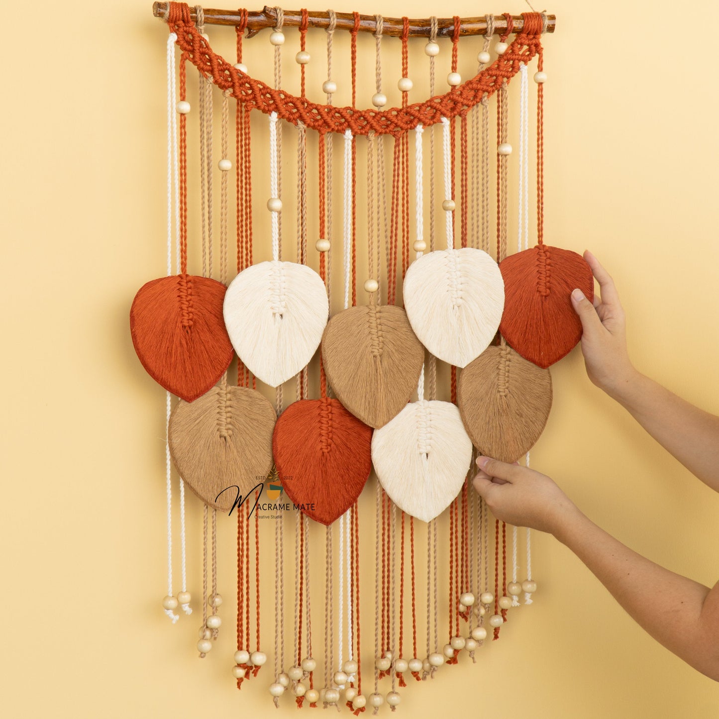 Levia Warm Macrame Leaf Hangings