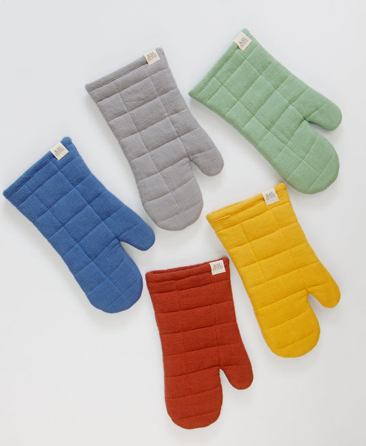KAF Home Monaco Quilted Oven Mitt