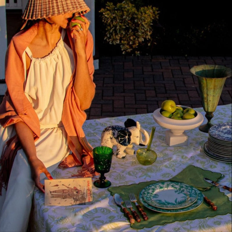 Monsoon Verdant Dinner Plate - Case of 12 Plates (+3 Bonus Plates)