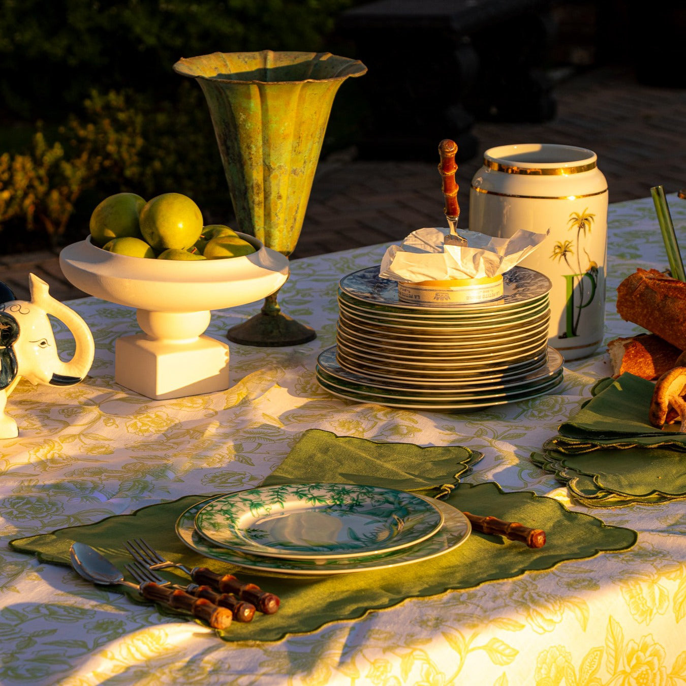 Monsoon Verdant Dinner Plate - Case of 12 Plates (+3 Bonus Plates)