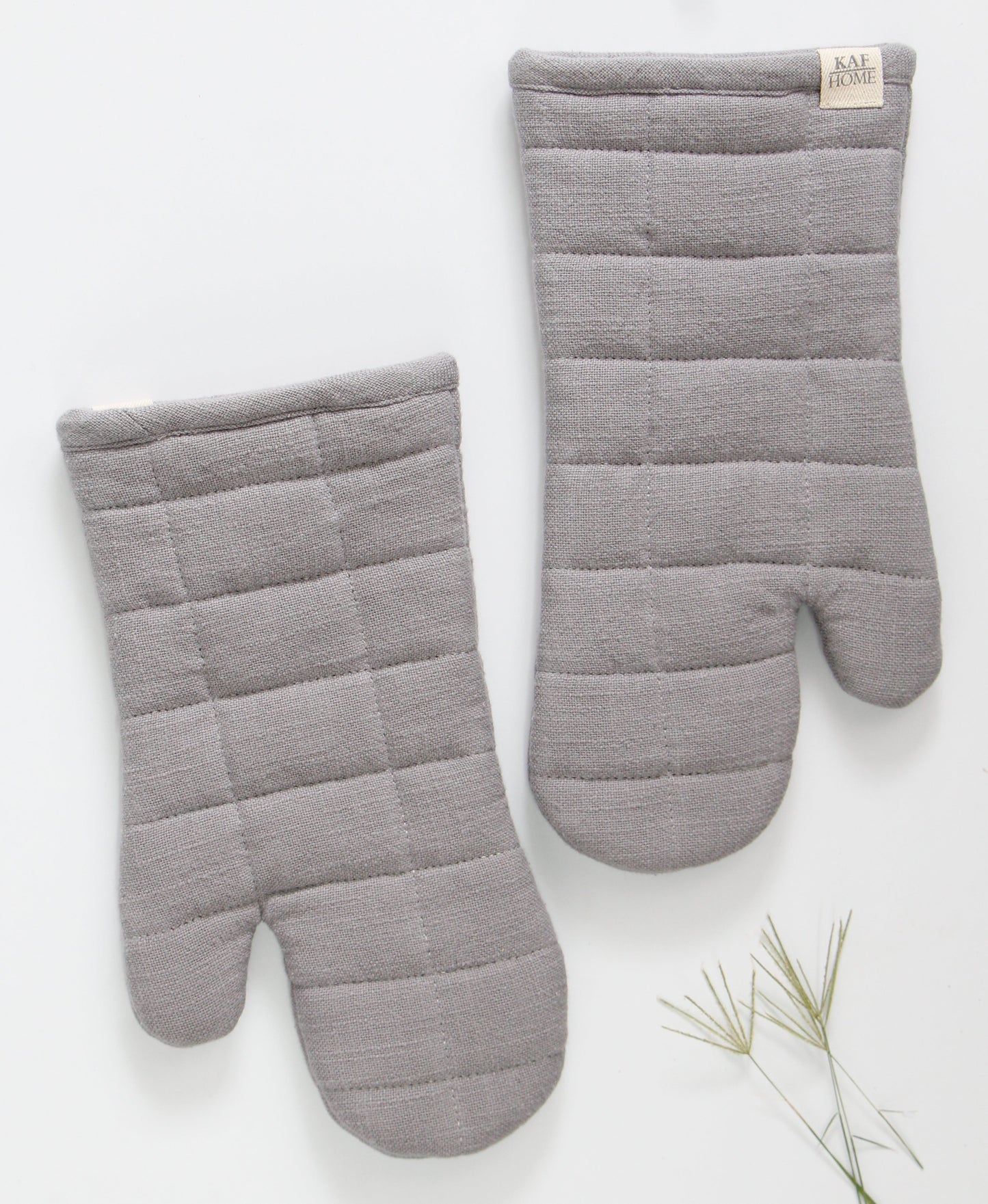 KAF Home Monaco Quilted Oven Mitt