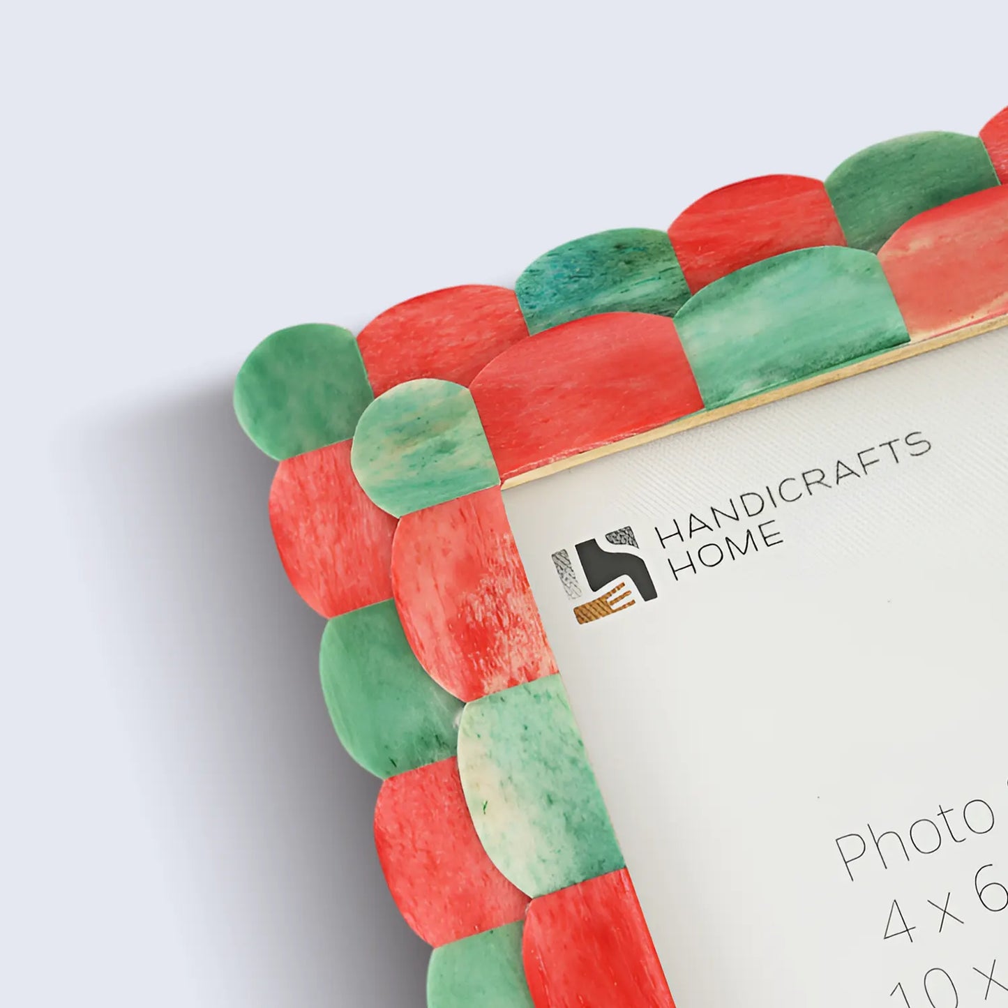 Picture Frames Scalloped Pattern Bone Inlay Collection in 4 sizes, Green & Red