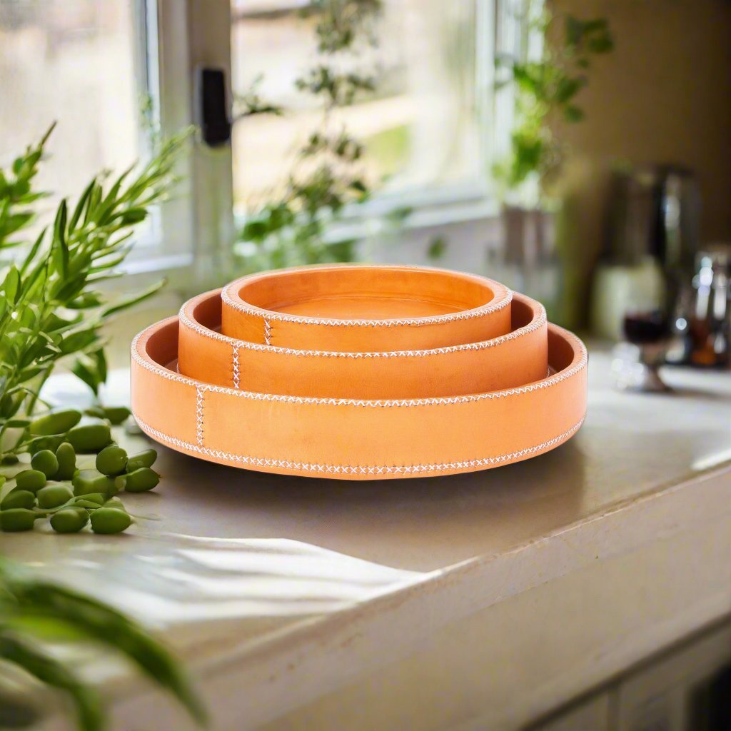 Piki | 8.5" Cedar Wood + Leather Round Tray