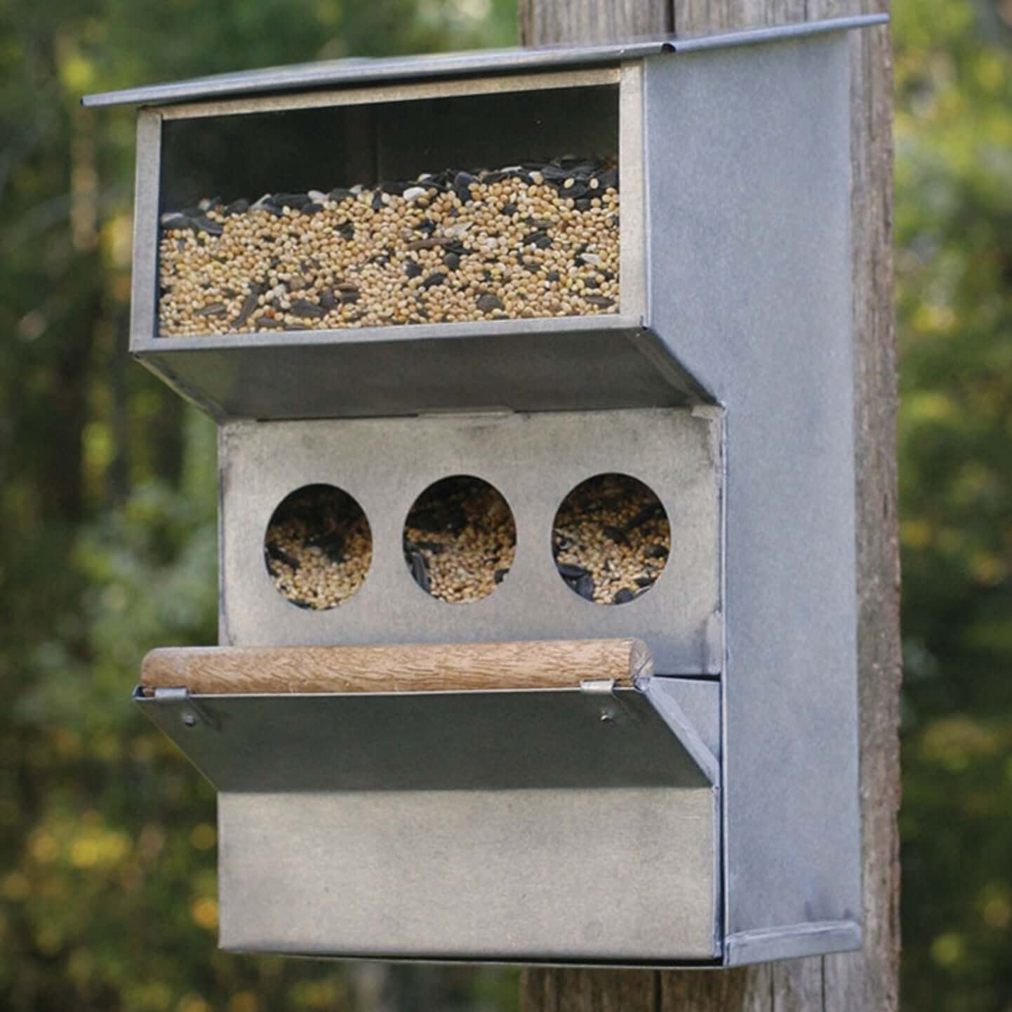 Rustic Farmhouse Bird Feeder for Multiple Birds