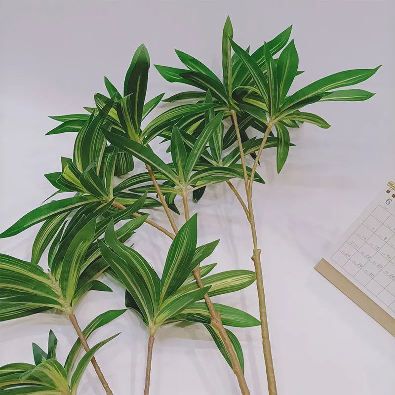 Dlight Decor 75cm Palm Tree with Real Touch Leaves