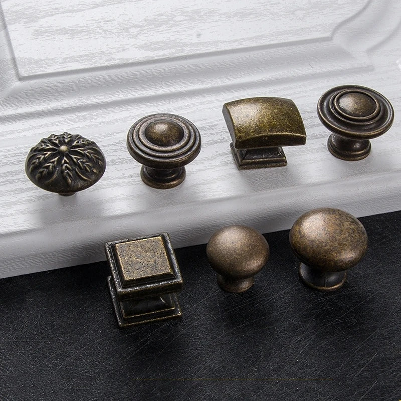 Antique Bronze Cabinet Handles - Retro Drawer Pulls, Vintage Zinc Alloy Kitchen Hardware for Furniture, Dresser, and Locker