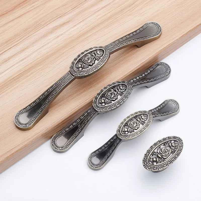 Antique Bronze Cabinet Handles - Vintage Zinc Alloy Drawer Pulls for Furniture