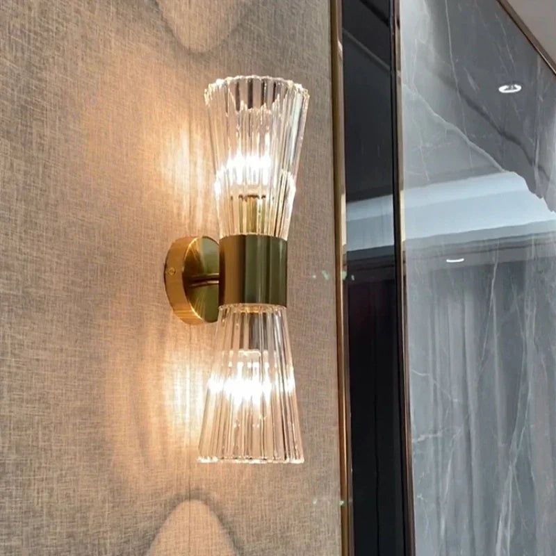 Hazel's Luxury Gold LED Wall Lamp - Elegant Lighting for Your Foyer and Dining Room
