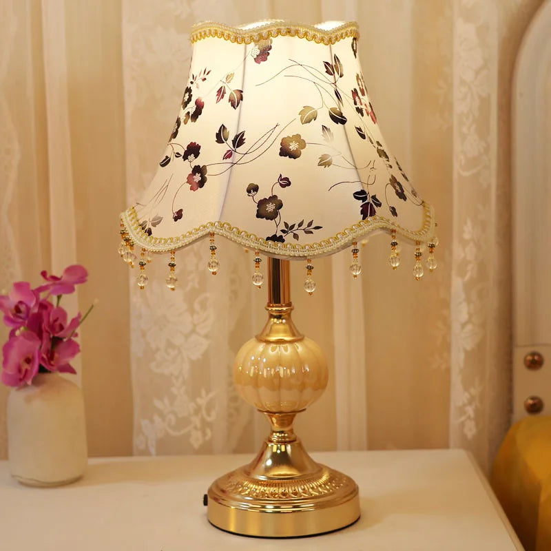 Modern European Vintage Fabric Table Lamp - Stylish Lighting for Bedroom, Living Room, and More