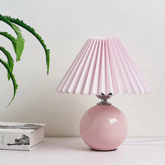 Vintage Pleated Table Lamp with LED E27 Tricolored Bulb - Charming Decorative Night Light for Bedroom